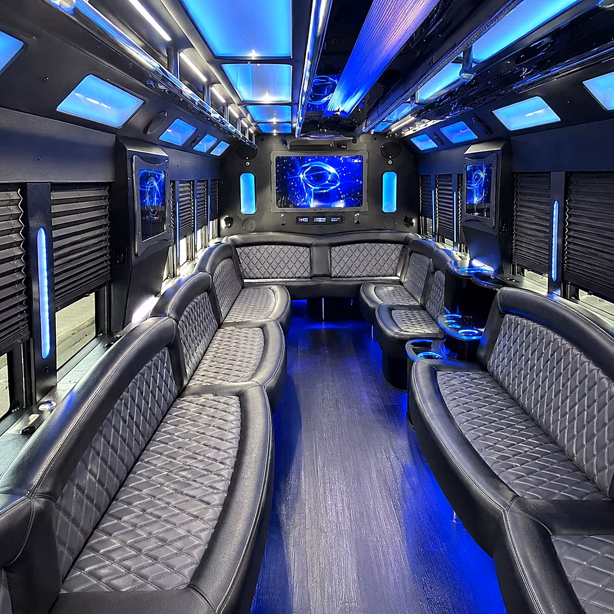 bus rentals connecting hollywood to president donald j trump international airport pbi