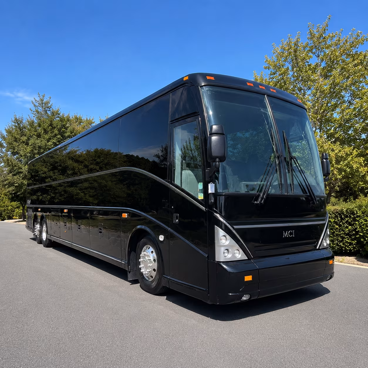 charter buses for corporate retreats and team events at hollywood venues