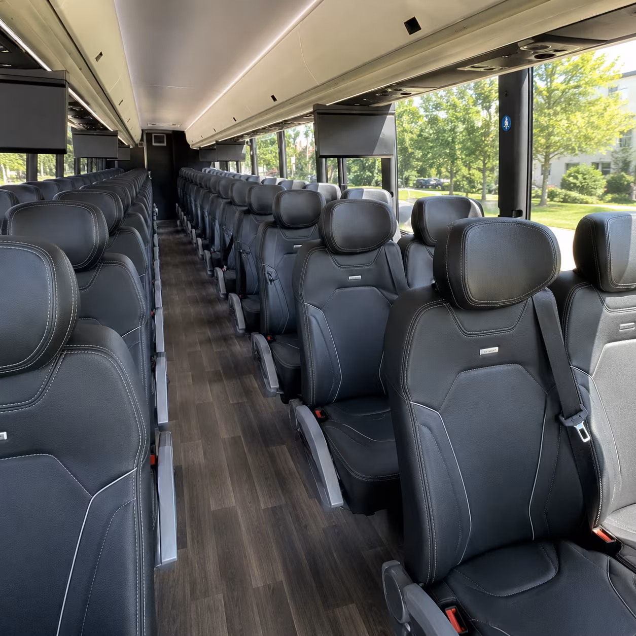 hollywood casino charter bus rental