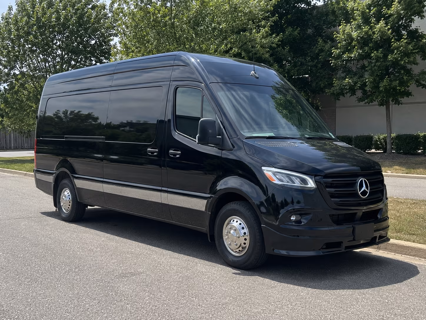 hollywood sporting event transportation