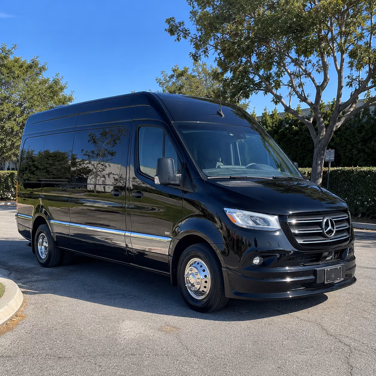 sprinter vans and executive bus rentals for hollywood business travel